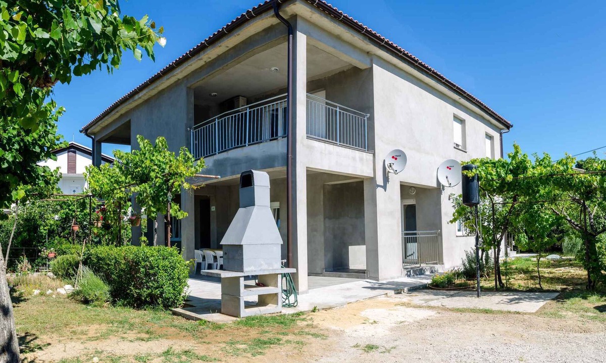 Lopar Apartment | Holiday apartment 80 m from the beach