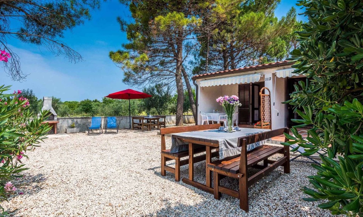 Privlaka Apartment | Holiday apartment in quite surroundings with terrace