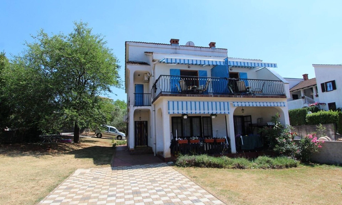Milcetici Apartment | Holiday apartment Lastavica 2 for 3 persons in Malinska