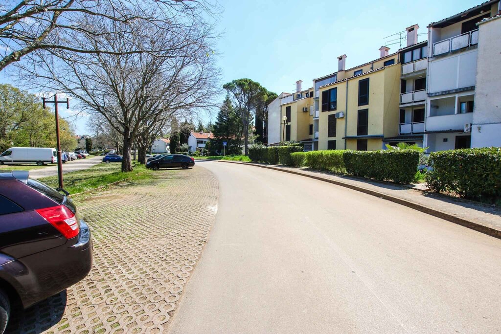 City Center Apartment | Holiday apartment with air conditioning and terrace