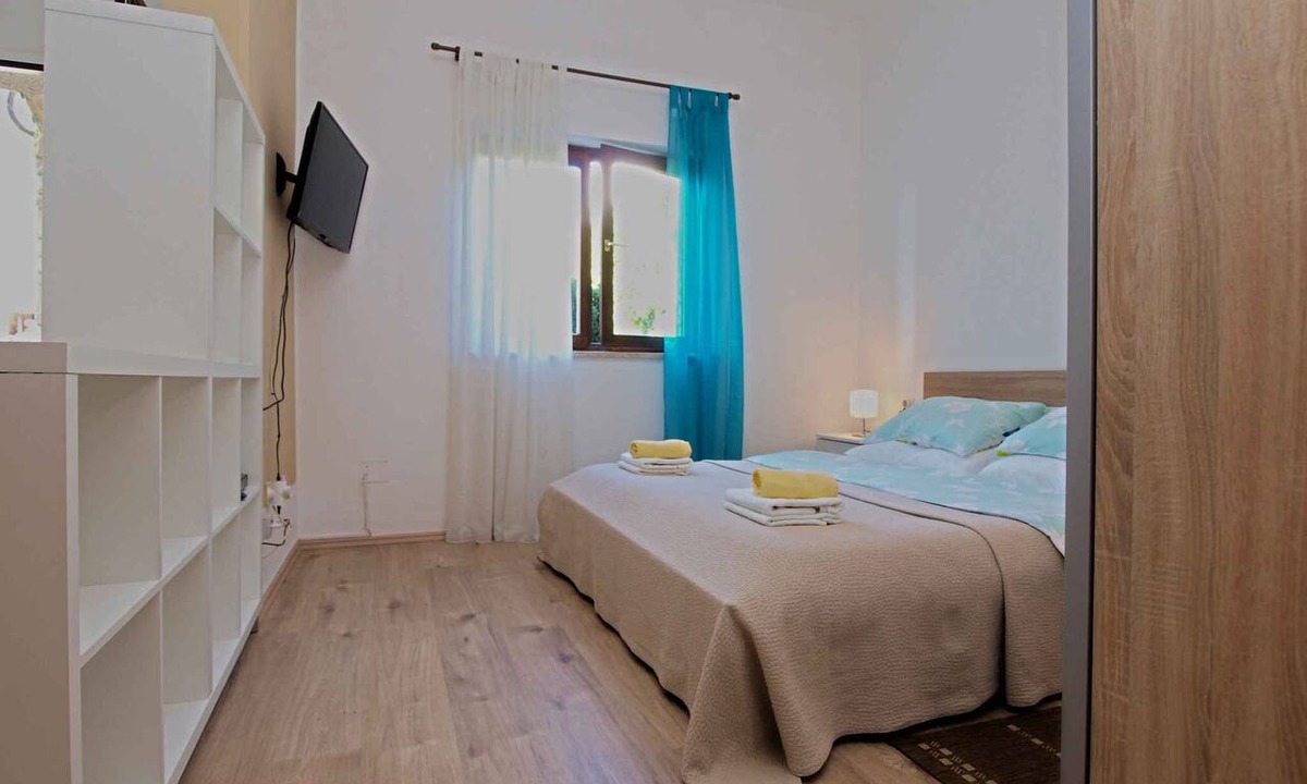 Gregovica Apartment | Holiday apartment with air conditioning