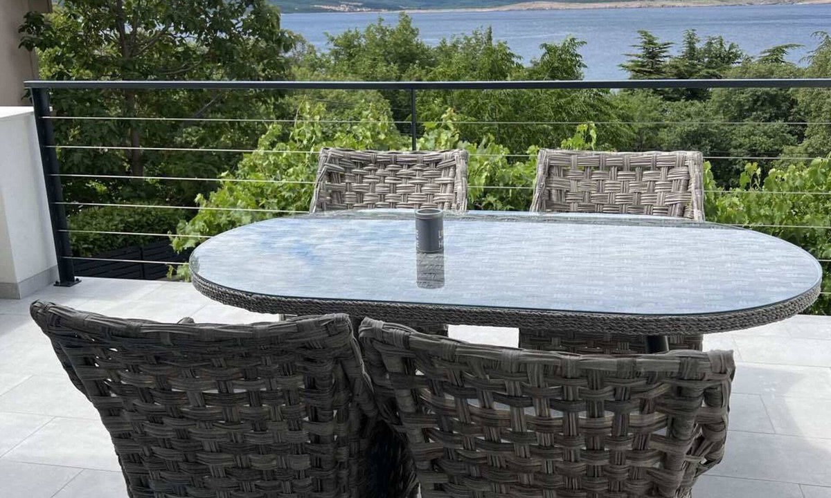 Dramalj Apartment | Holiday apartment with terrace and air conditioning
