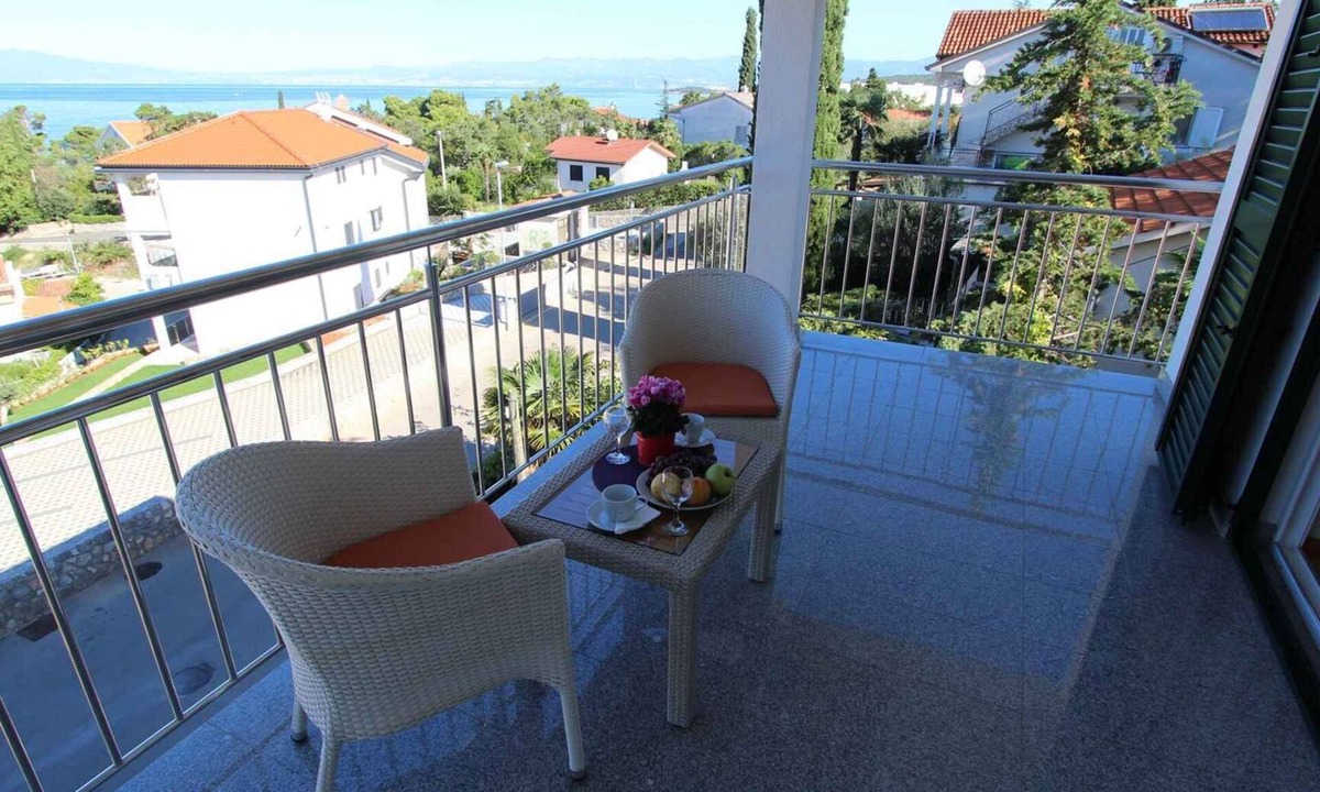 Milcetici Apartment | Holiday apartment with air conditioning and sea view