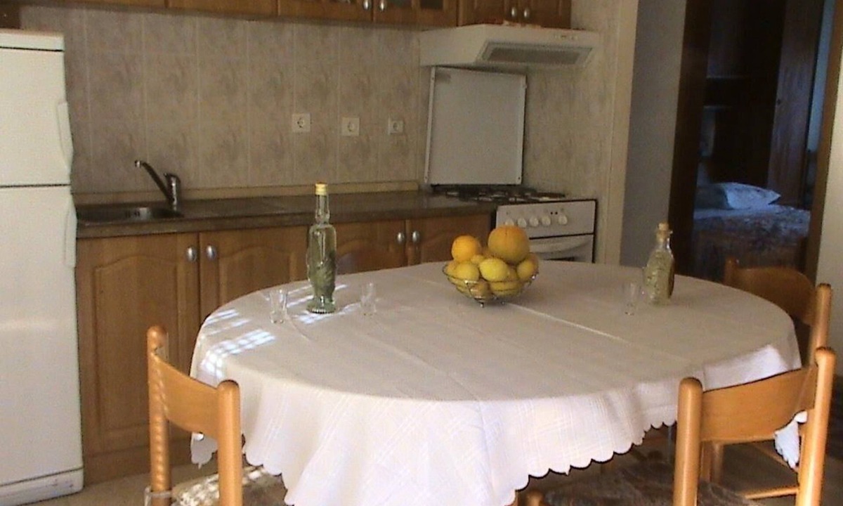 Racisce Apartment | Holiday apartment with water view
