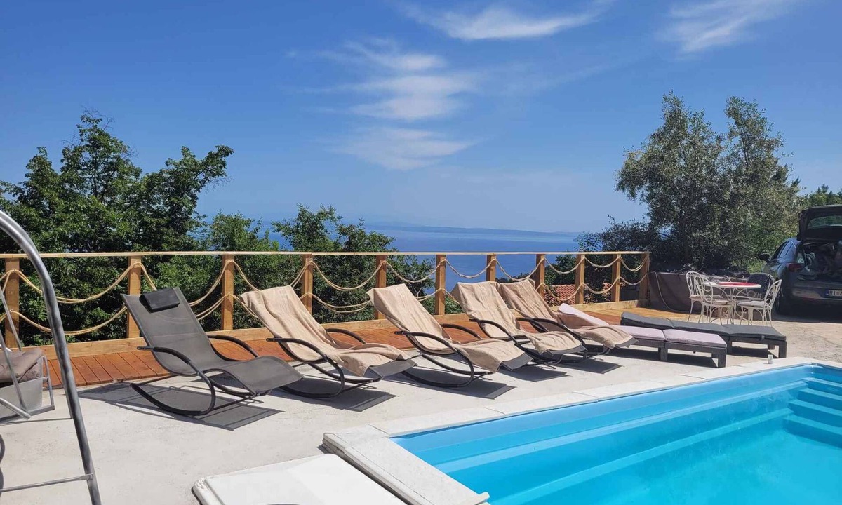 Liganj Apartment | Holiday apartment with sea view
