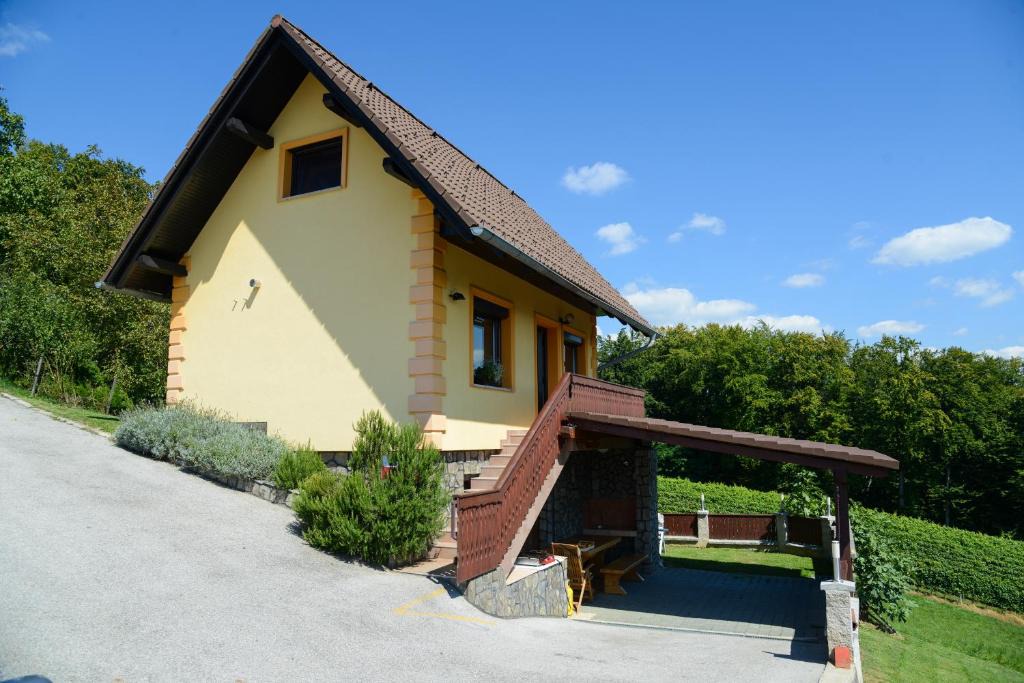 Krsko House | Holiday Home Češnovar