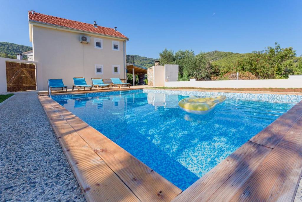 Dol House | Holiday Home Antonija