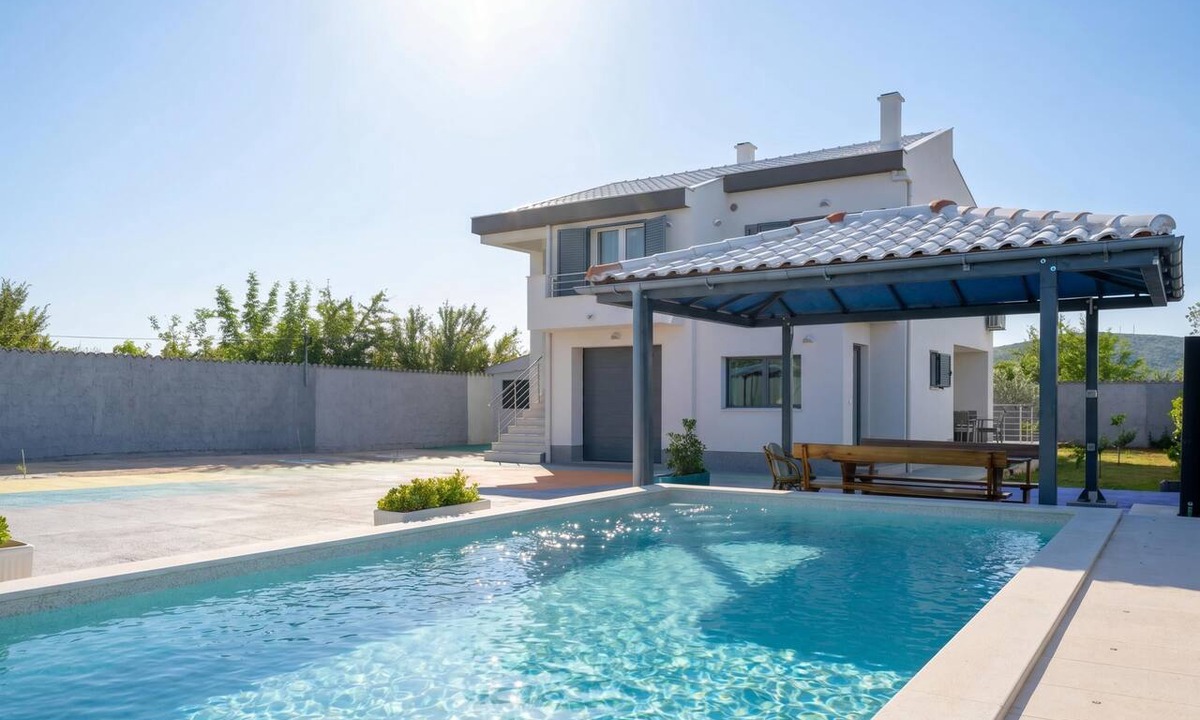 Sibenik House | Holiday Home Eros with Pool, Šibenik, Croatia