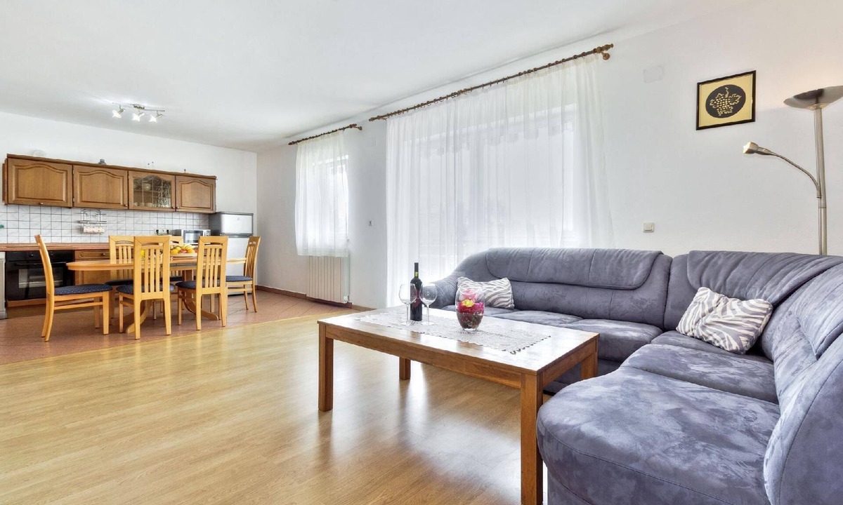 Kastel House | Holiday home for 8 people