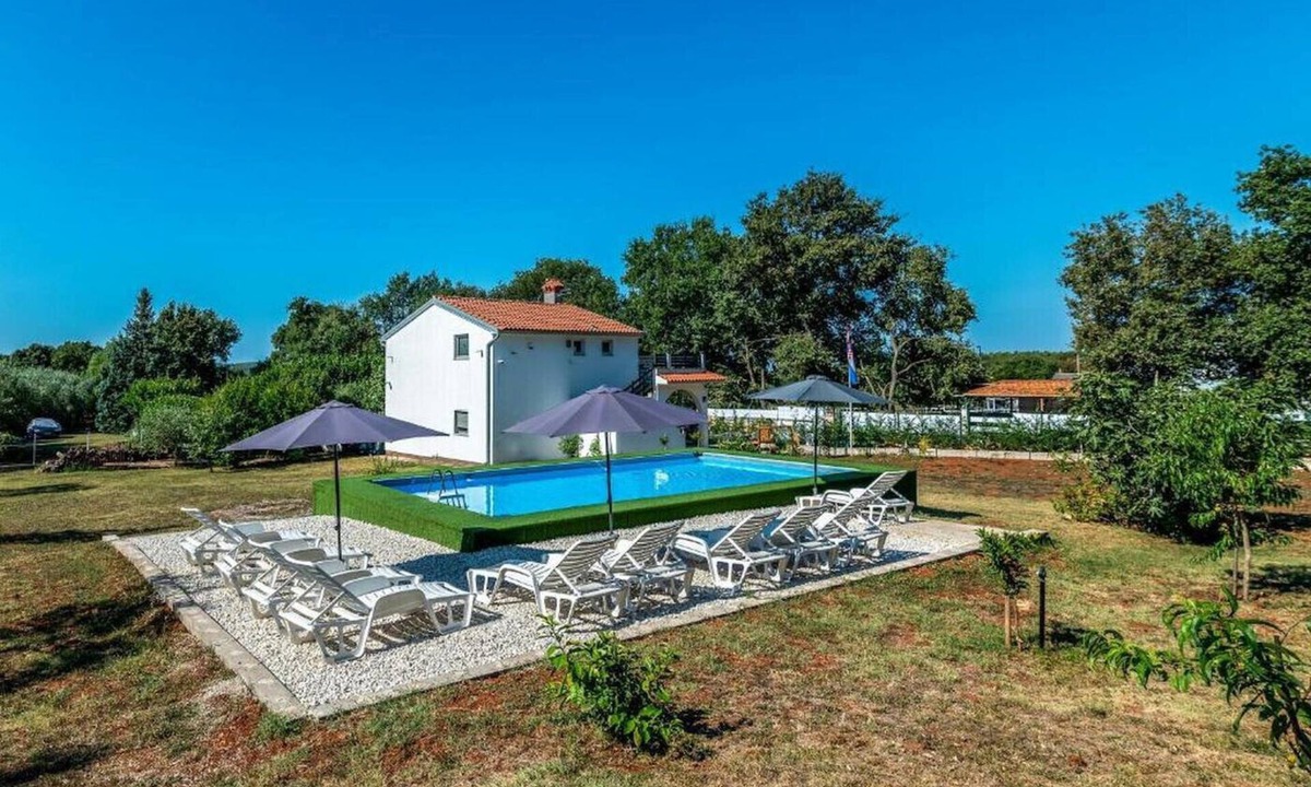 Pomer House | Holiday home in Medulin with Terrace, Air condition, WIFI, Washing machine (5158-3)