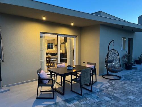 Jezera Villa | Holiday Home MaRe