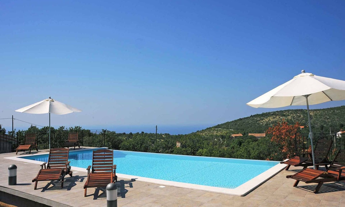 Skitaca House | Holiday home overlooking the bay of Raša
