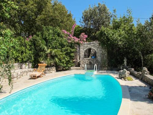 Bacina House | Holiday Home Podcempres by Interhome