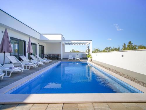 Jadranovo House | Holiday Home Villa Lea by Interhome