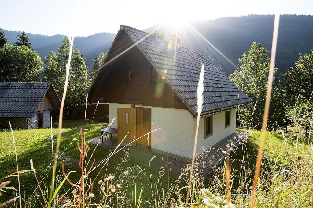 Stara Fuzina House | Holiday Home Voje