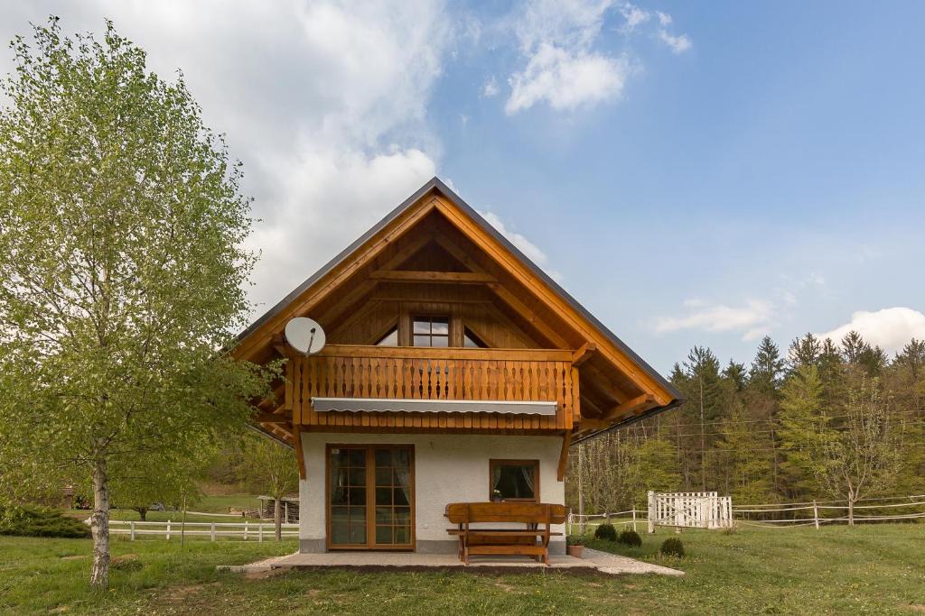 Kamna Gorica House | Holiday Homes Sara