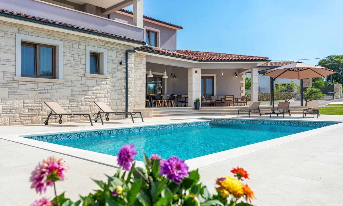 Sumber House | Holiday house for 8 persons approx. 200 qm in Šumber, Istria (Interior of Istria)