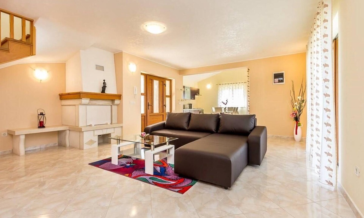Mofardini House | Holiday house Klostar for 1 - 6 persons with 3 bedrooms - Holiday home