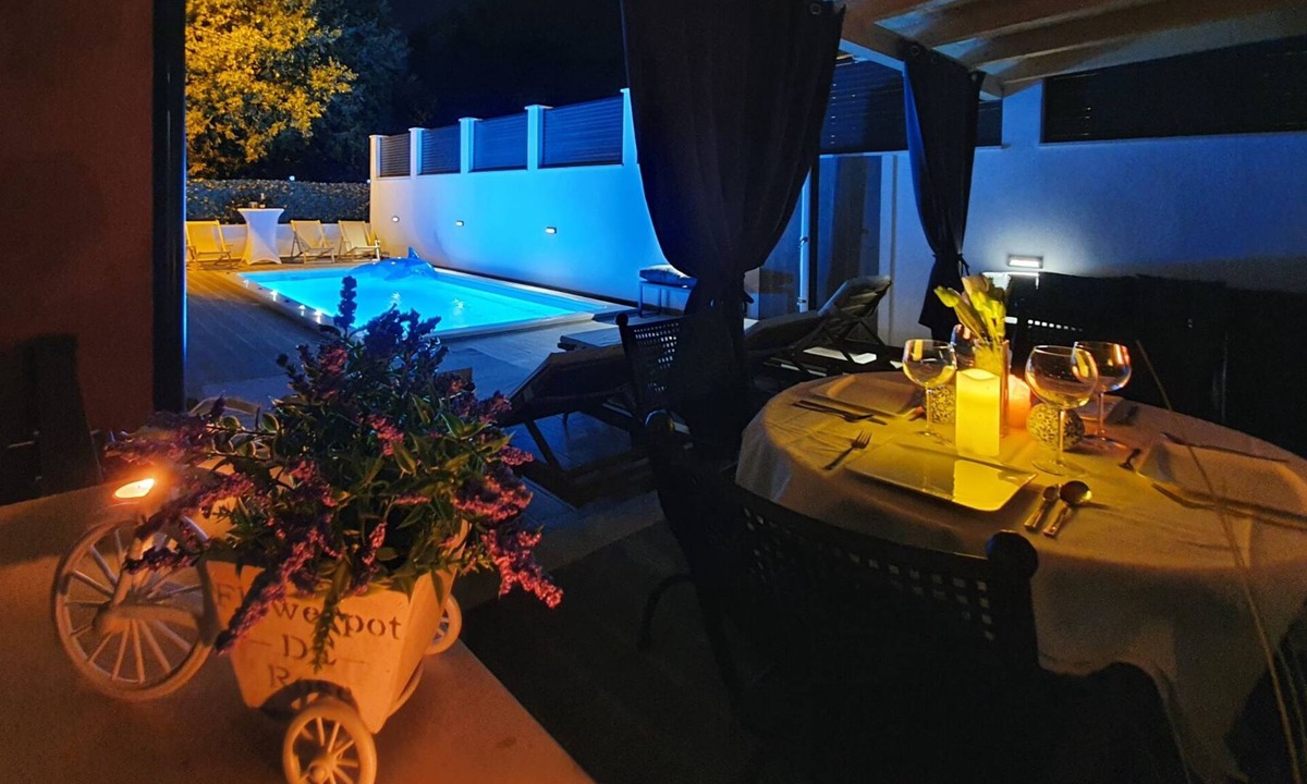 Solin Villa | Home LANTERNA ONE - Solin, Split with a heated pool