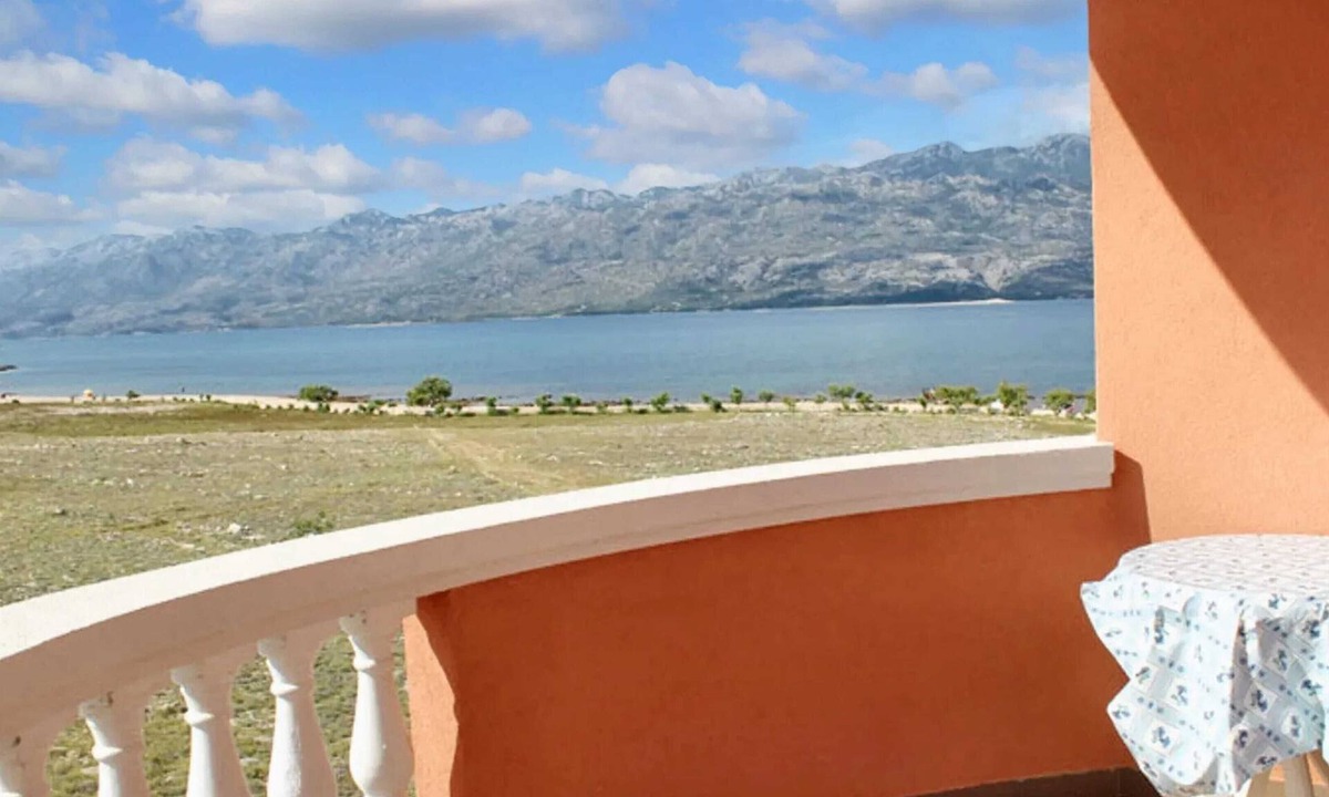 Razanac Apartment | Homerez - Cosy Apartment 34 m² in Ražanac + View