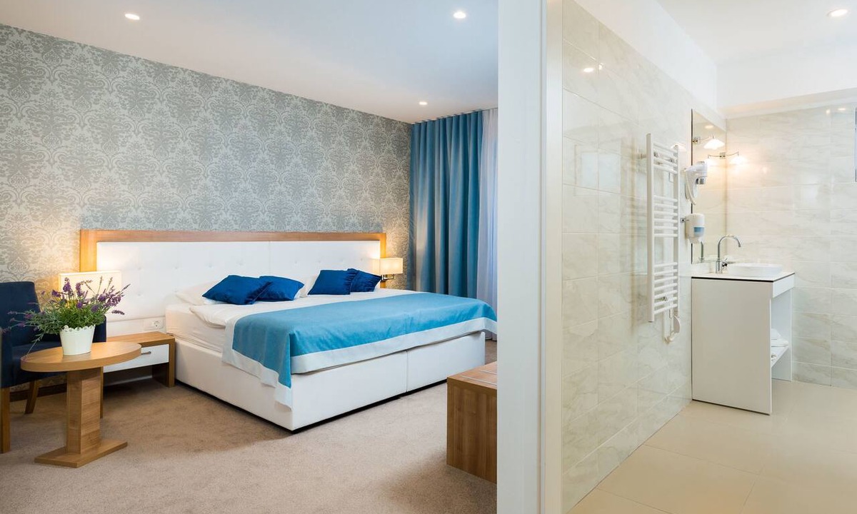 Split Hotel | Hotel Corner