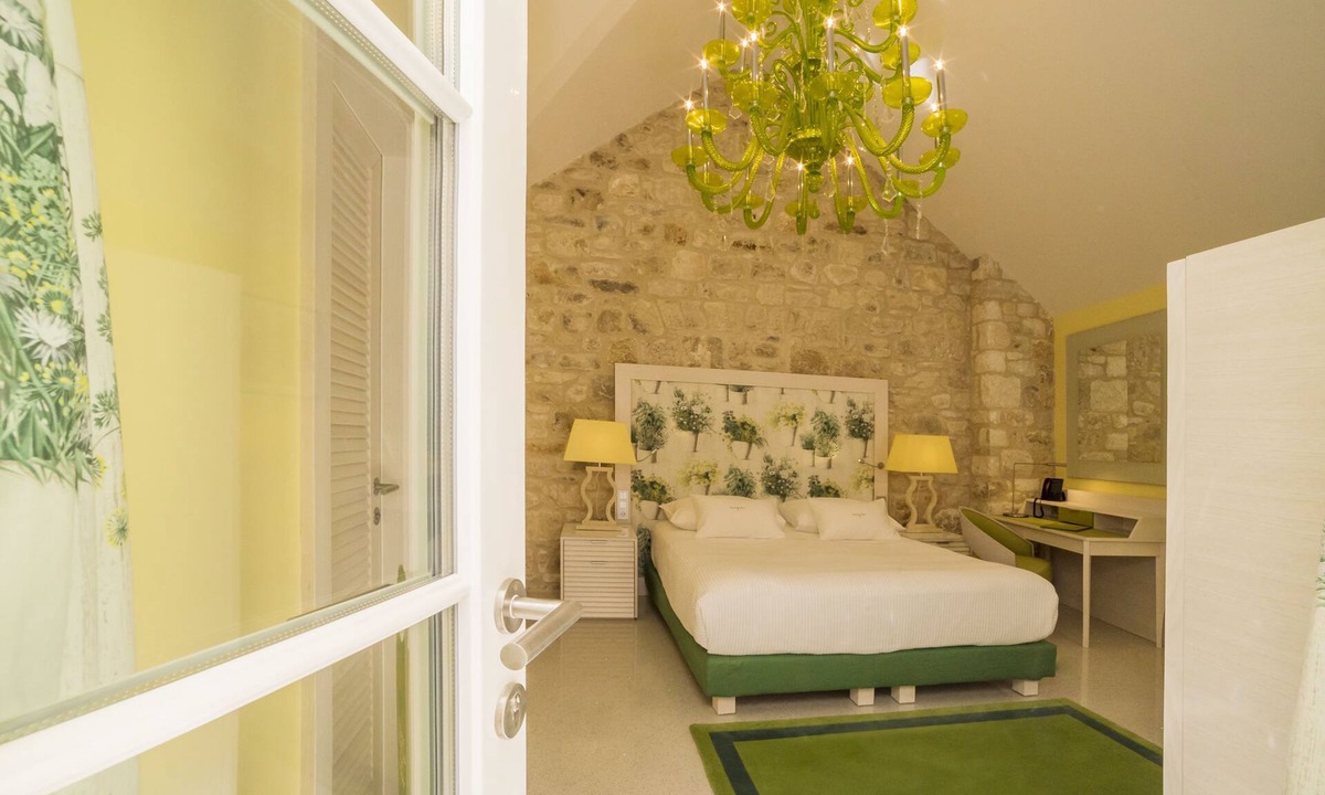 Sutivan Hotel | Hotel Lemongarden