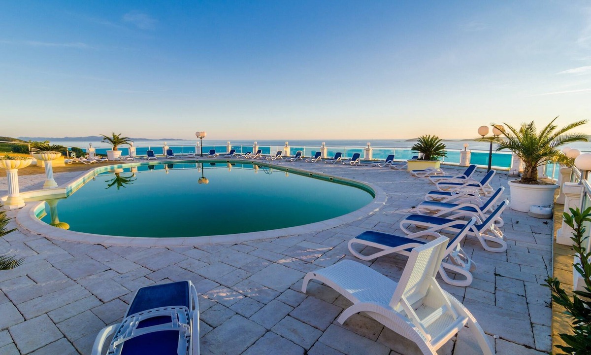 Postup House | Hotel Pansion Villa Antonio - Two Bedroom Suite with Balcony and Garden View 33