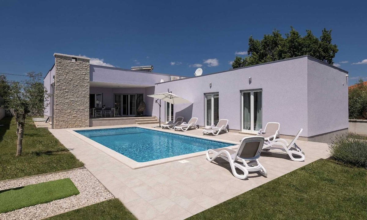Sveta Nedelja Villa | House Lavanda a relaxing retreat with court & sauna