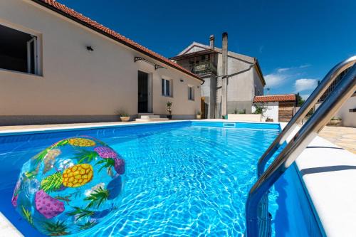 Skradin House | House Mirakul near Krka with Private Pool