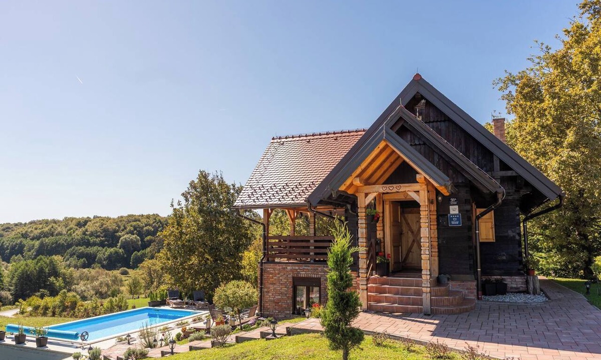 Pisarovina House | House Tri srca by Interhome