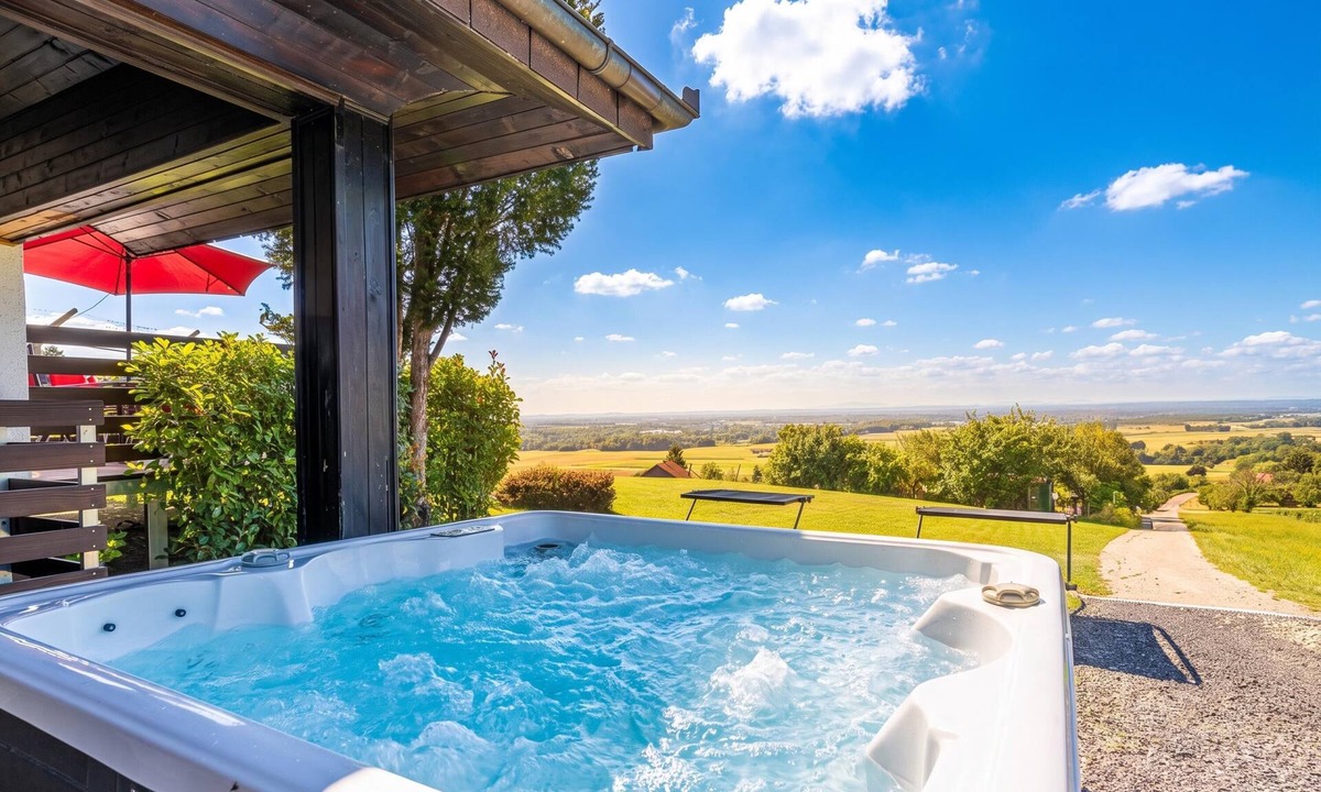 Tisina House | House VilAna: Jacuzzi, Garden & BBQ, Puconci, Slovenia