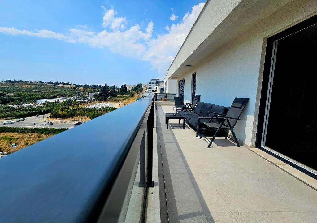 Mejasi Apartment | ILARI - luxury 100m2 penthouse, best terrace & view in Split