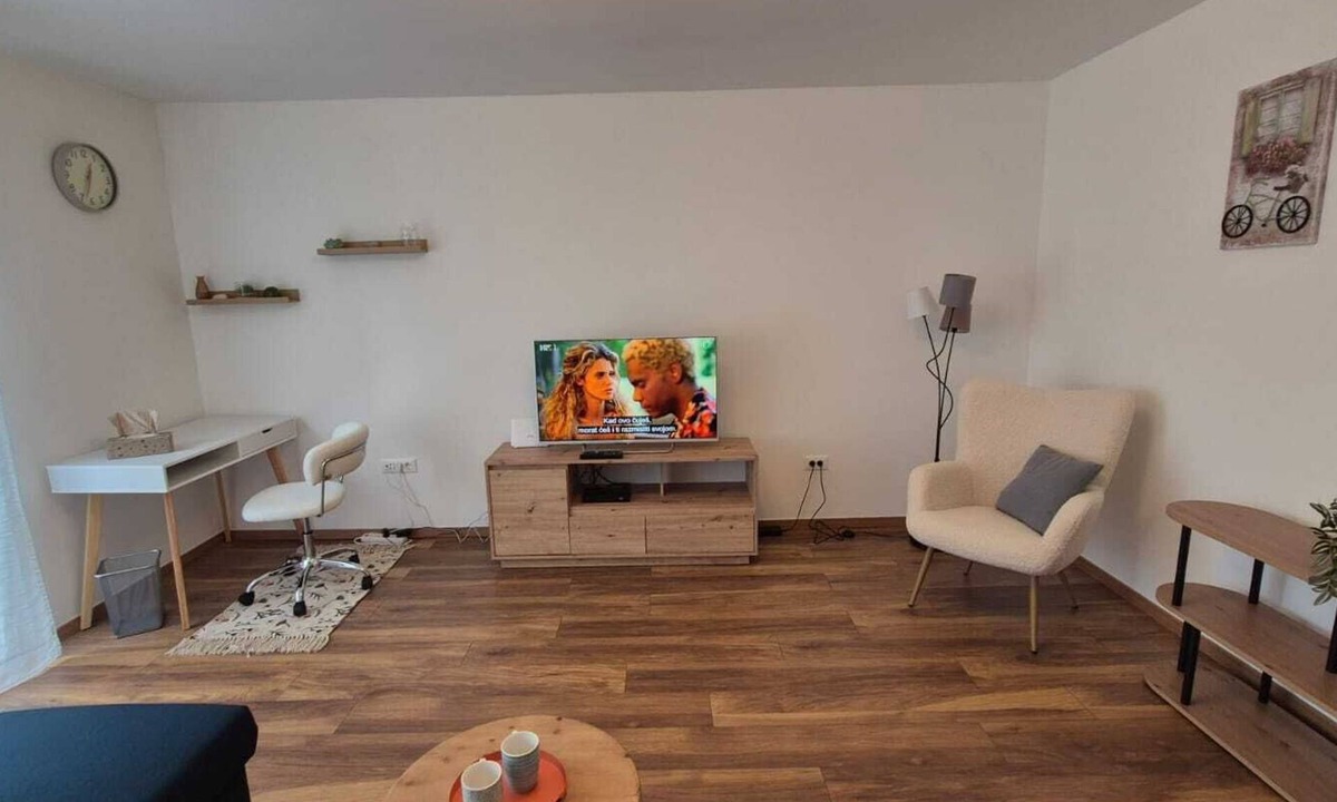 Zagreb Apartment | Iris Zagreb - beautiful 1-bedroom apartment with AC and free Wi-Fi