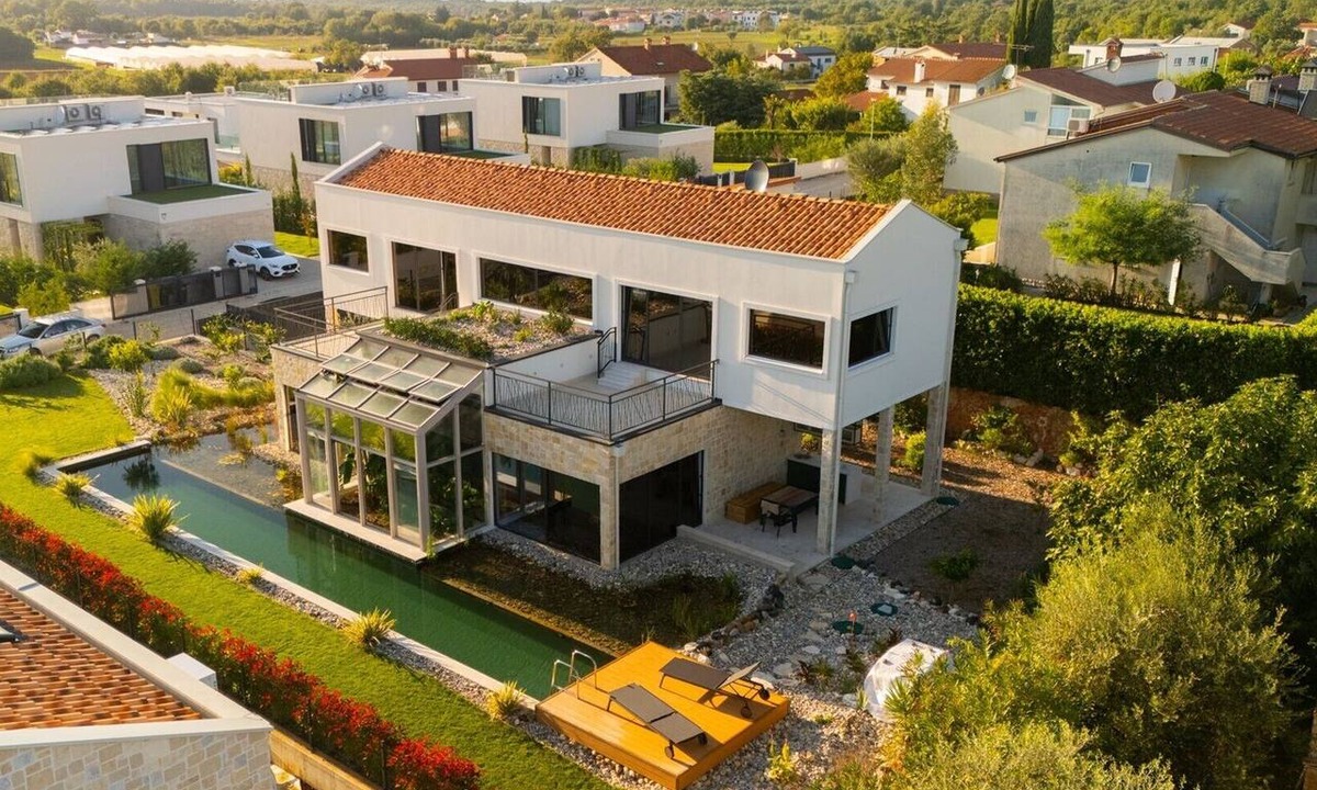 Kukci Villa | Istra Madre Botanical Retreat near Poreč with Natural Pool & BBQ
