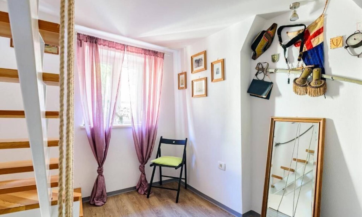 Piran House | JMJ Nono, charming 1-bedroom holiday house with AC, WiFi in lovely Piran