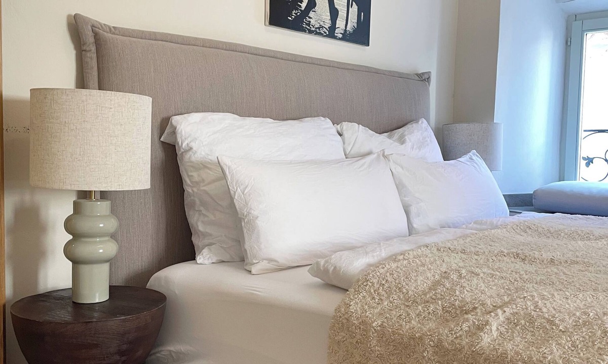 Stari Grad Apartment | KLARA Living Apartment, old town house, SEA VIEW Fully equipped Apartment