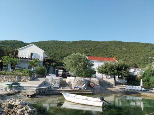 Brijesta Apartment | Kuća za odmor >Maro<