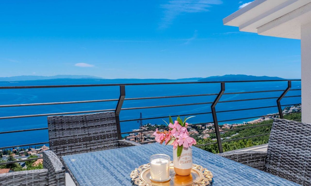 Bregi Apartment | Kvarner Sky View Resort-Astra by Villas Guide