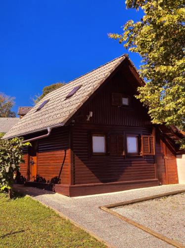 Kocevje House | Lake house Amur