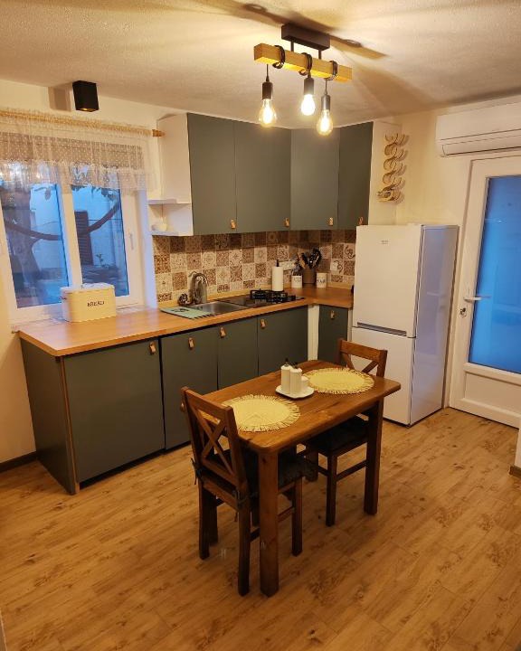 Postira Apartment | Lena