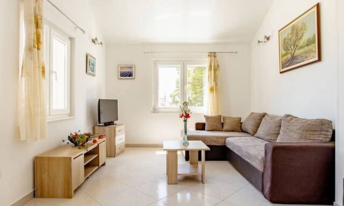 Cove Osibova (Milna) Apartment | "Lile" mit Blick auf das Wasser by Interhome