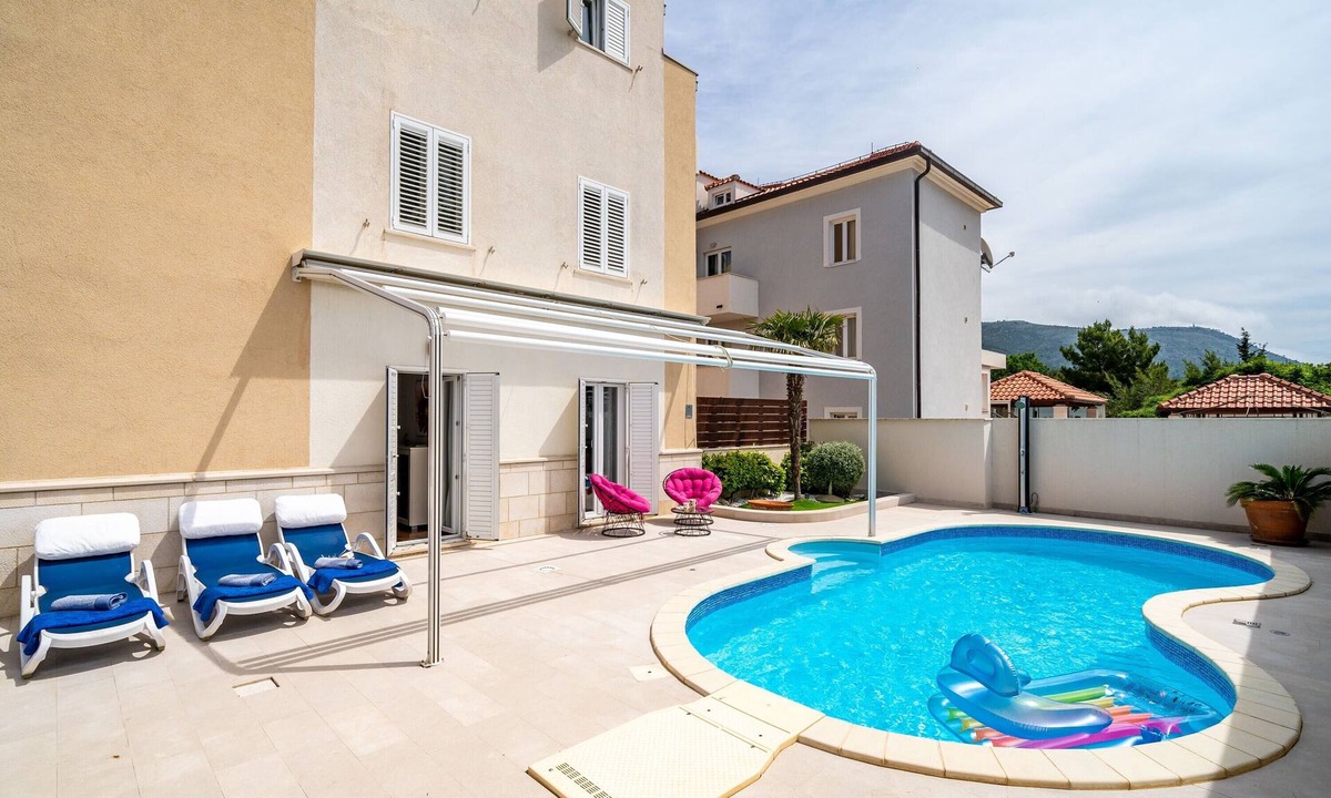 Babin Kuk Apartment | Lorena Suite - Two Bedroom Apartment with Private Pool