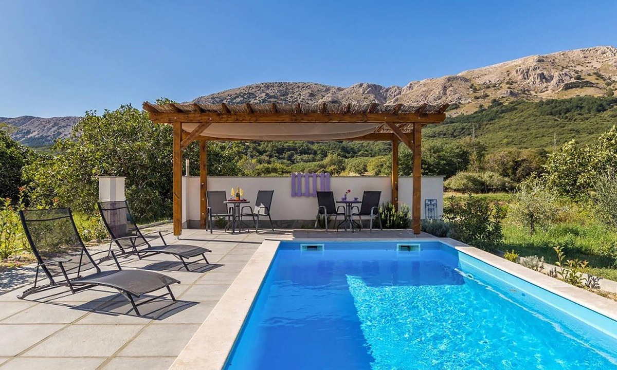 Draga Bascanska Apartment | Lovely apartment in Baska with WiFi