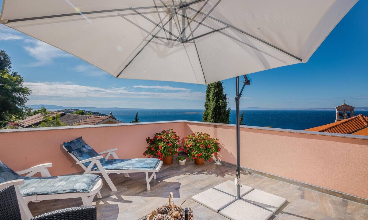 Stara Baska Apartment | Lovely apartment in Stara Baska with WiFi