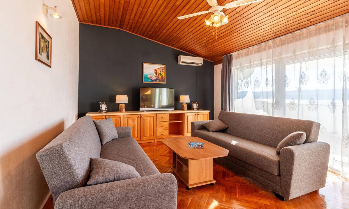 Tice Apartment | Lovely apartment in Nemira with house sea view