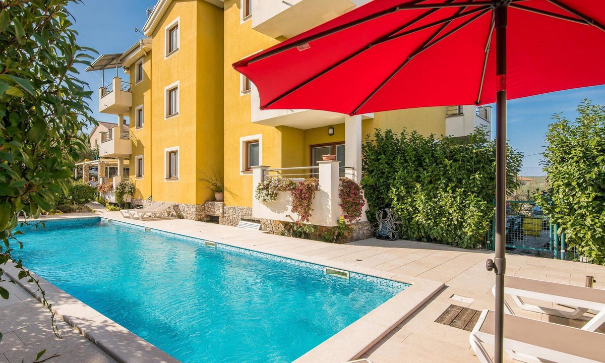 Salatic Apartment | Lovely apartment in Salatici