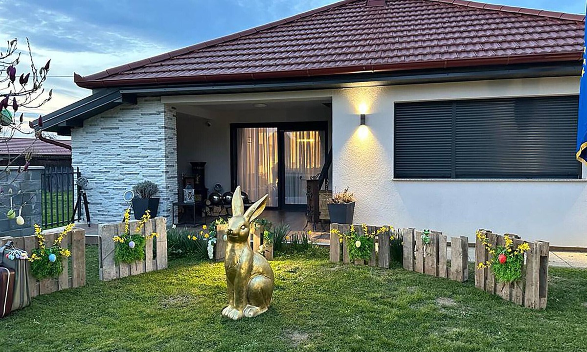 Bizovac House | Lovely home in Bizovac with sauna