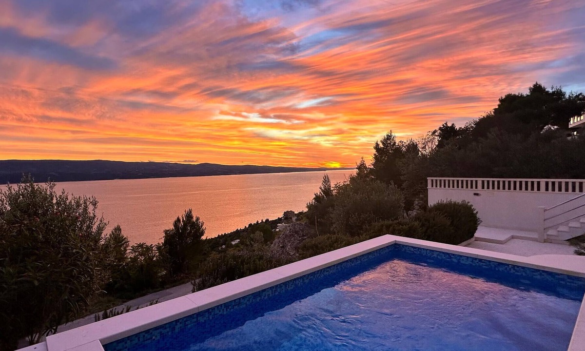 Celina House | Lovely home in Celina with private swimming pool, can be inside or outside