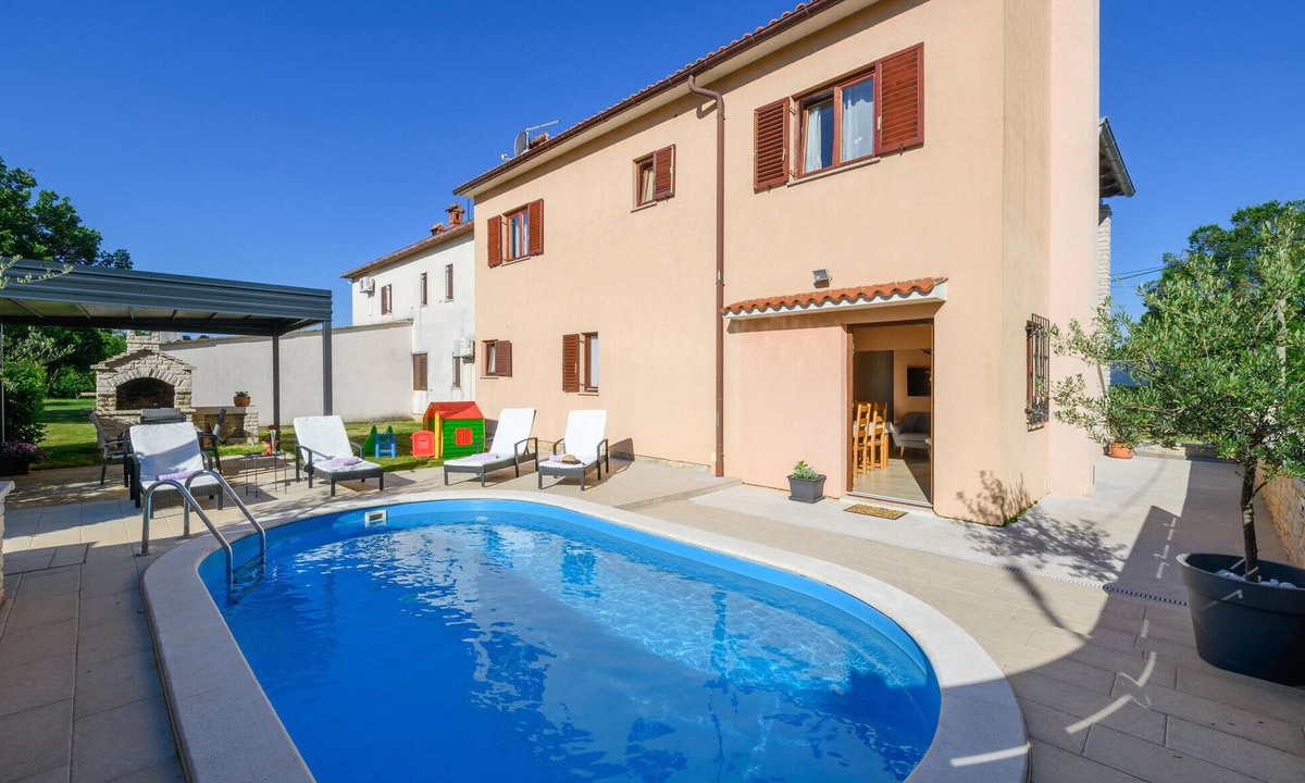 Rebici House | Lovely home in Dobrani