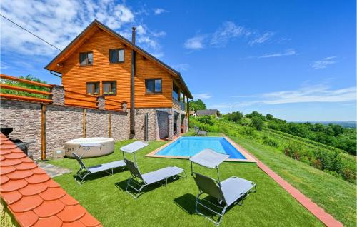 Grabrovnik House | Lovely Home In Grabrovnik With Sauna